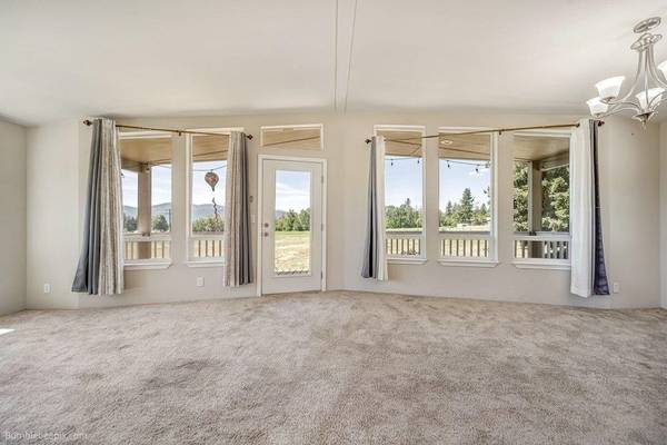 2358 B Burnt Valley Rd, Chewelah, WA 99109