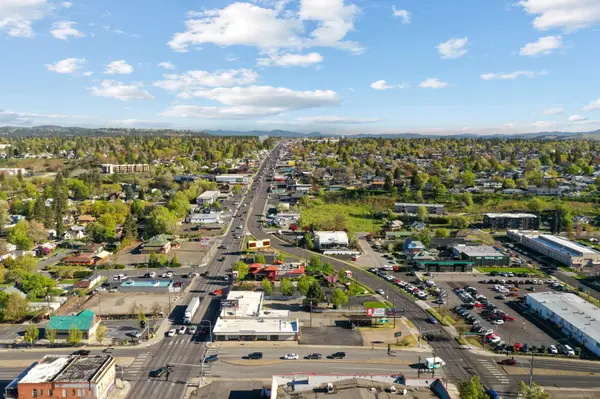 2716 N Division St #2711 N Ruby St, Spokane, WA 99207