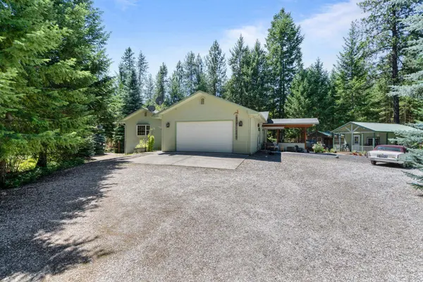 3853 White Pine Rd, Loon Lake, WA 99148