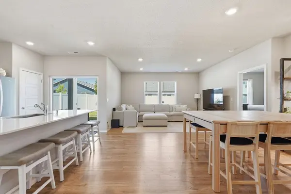 8418 W Red Ave, Cheney, WA 99004