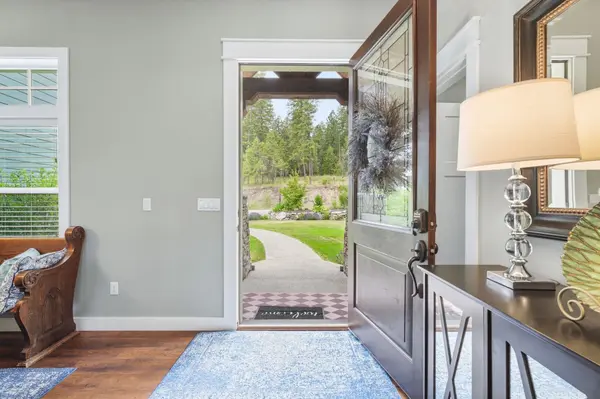 906 Ashenfelter Bay Rd, Newport, WA 99156