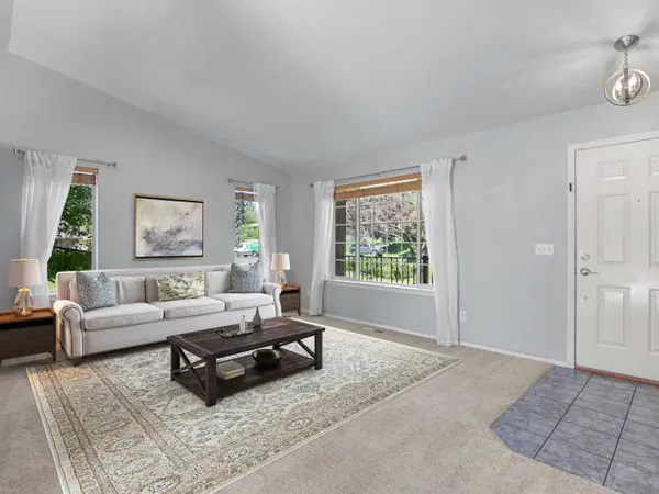 7902 E Woodland Park Dr, Spokane, WA 99212
