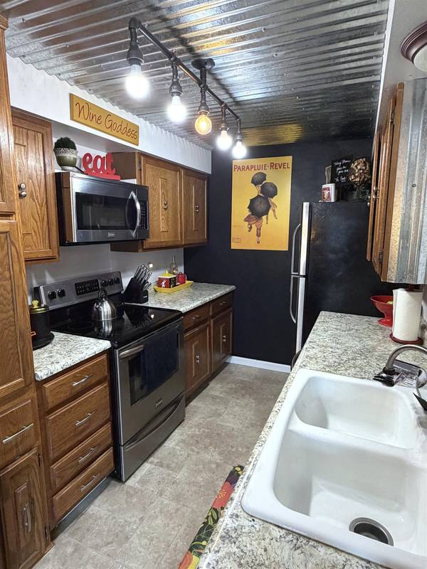 214 W 6TH Ave #102, Spokane, WA 99204