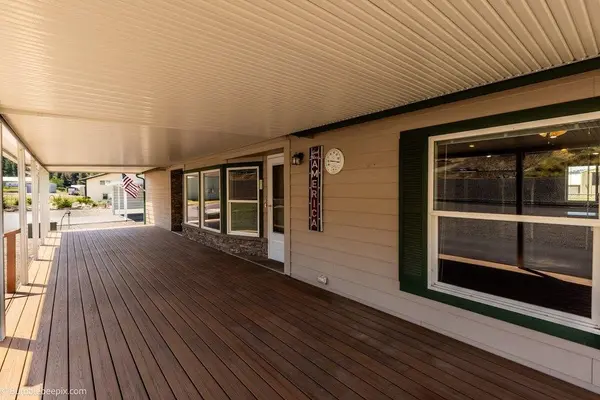202 Airport WAY #203 Airport Way, Seven Bays, WA 99122