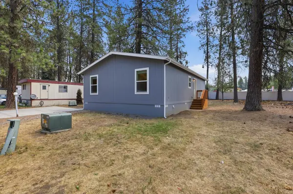 3928 E Lane Park Rd #9, Mead, WA 99021