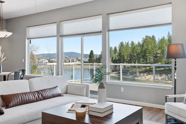 859 S Shelley Lake Ln, Spokane Valley, WA 99037