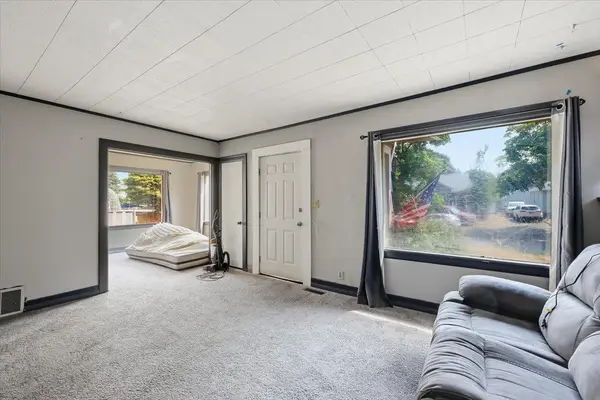 5011 N Cedar St, Spokane, WA 99205