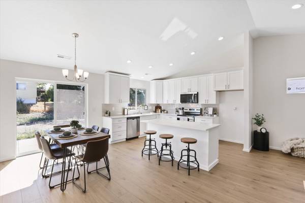 621 S Manifold Ln, Spokane Valley, WA 99016