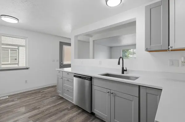 2407 E Columbia Ave #2409 E Columbia Ave, Spokane, WA 99208