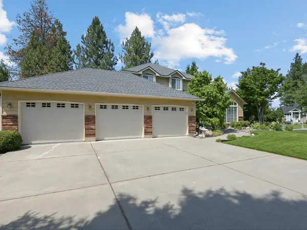 1013 E Harding Dr, Spokane, WA 99218