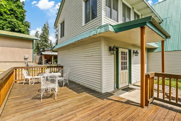 40540 Lakeside Rd, Loon Lake, WA 99148