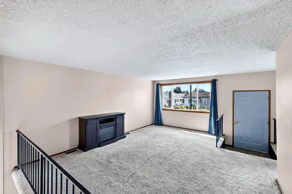 1927 E Hoffman Ave, Spokane Valley, WA 99207-0000