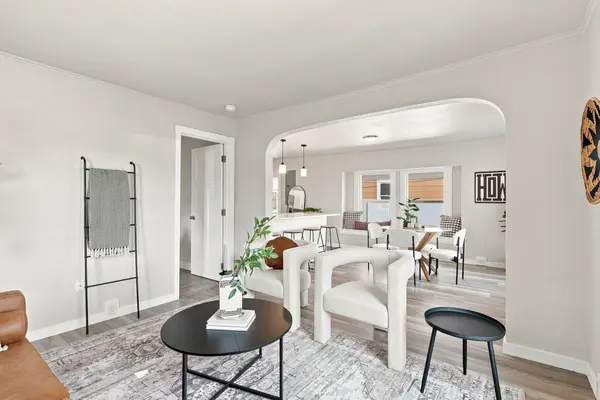 913 E Longfellow Ave, Spokane, WA 99207