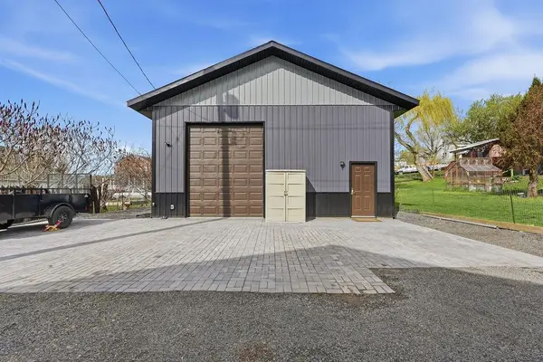 424 N Sheridan St, Tekoa, WA 99033