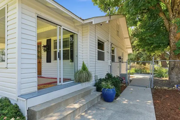 13804 E 16th Ave, Spokane Valley, WA 99216