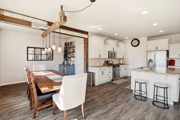1309 S McMillan Rd, Greenacres, WA 99016