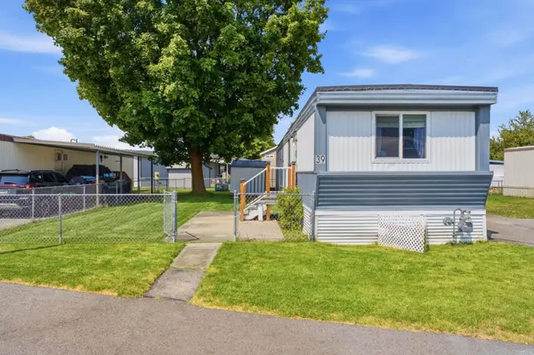 21725 E E Wellesley Ave ##39, Otis Orchards, WA 99027