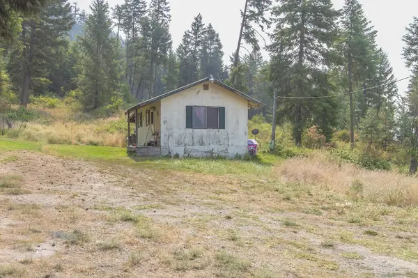 888 Williams Lake Rd #A, Colville, WA 99114