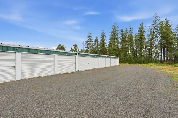 1405 W HALF MOON Rd, Colbert, WA 99005