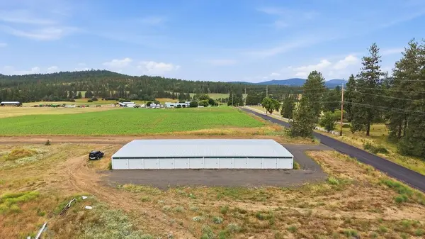 1405 W HALF MOON Rd, Colbert, WA 99005