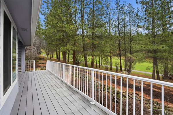 514 N Dunbarton Oaks Ln, Liberty Lake, WA 99019
