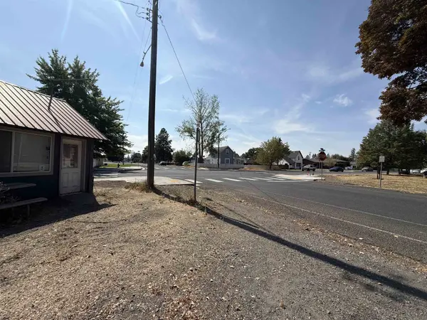 711 E Lake St, Medical Lake, WA 99022