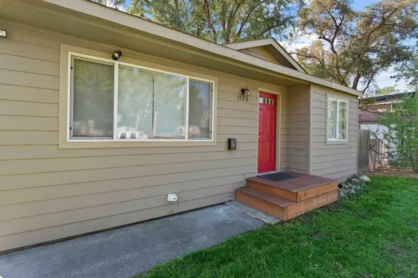 1528 E Cataldo Ave, Spokane, WA 99202