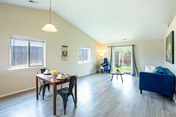 12399 W 2nd Ave, Airway Heights, WA 99001
