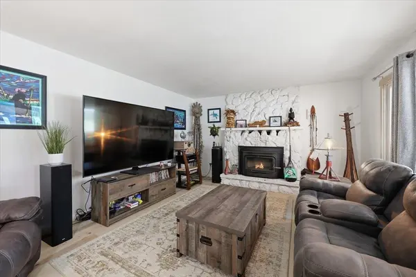 1061 Roberts Rd, Newport, WA 99156