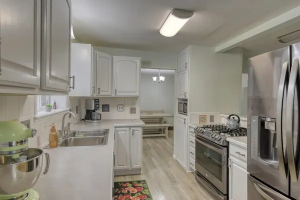 5405 N Powell Rd, Newman Lake, WA 99025