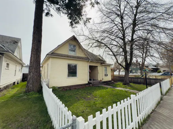 2823 W Sharp Ave, Spokane, WA 99201