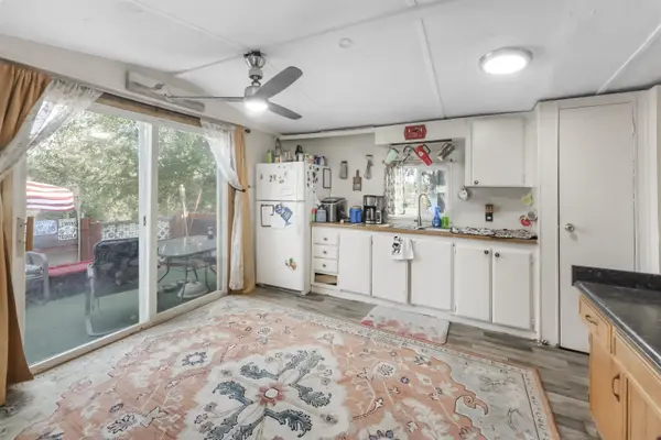 35312 N Newport Hwy ##52, Chattaroy, WA 99003