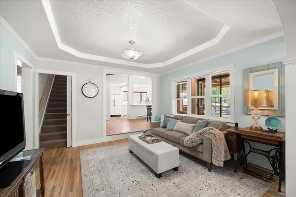 9522 N Wall St, Spokane, WA 99218