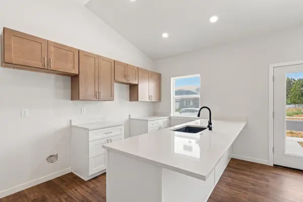 17410 E Mission Ave, Greenacres, WA 99016