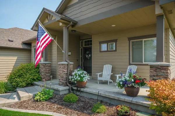 9921 W January Dr, Cheney, WA 99004