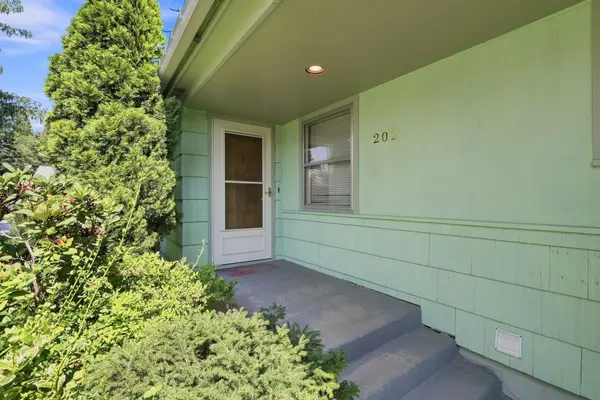 202 N BOLIVAR Rd, Spokane Valley, WA 99216