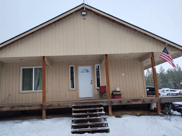 18427 W Burnett Rd, Nine Mile Falls, WA 99026
