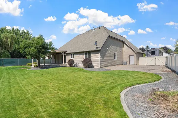 15926 E Renz Dr, Spokane Valley, WA 99037