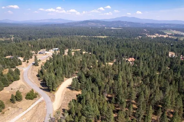 44xxx E North Park Ln, Deer Park, WA 99006