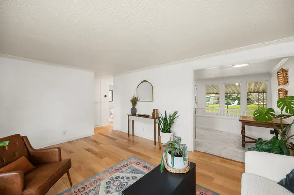 6020 N Douglas Dr, Spokane, WA 99205