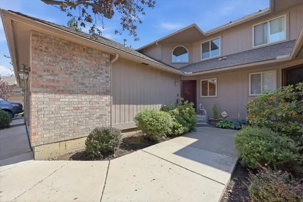 3107 S Winthrop Ln, Spokane, WA 99203