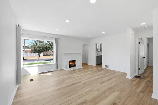 120 E Hoffman Ave, Spokane, WA 99208