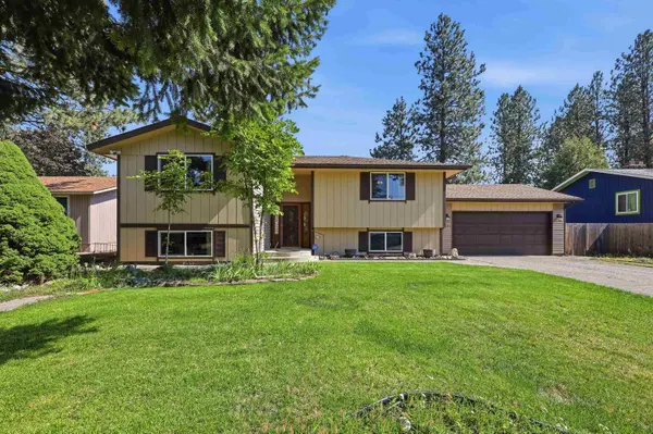 8306 N Standard St, Spokane, WA 99208