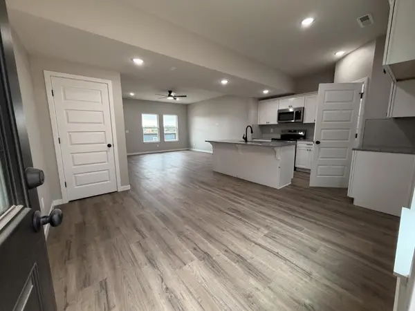 939 Holstein Lane, Marshfield, MO 65706