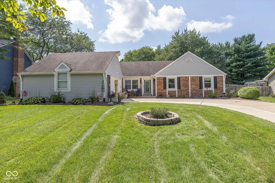 114 Maplewood DR, Noblesville, IN 46062