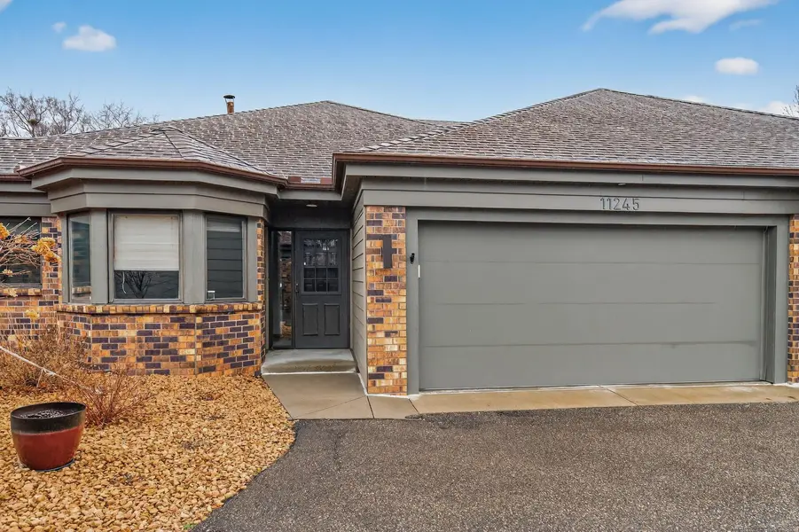 11245 57th AVE N, Plymouth, MN 55442