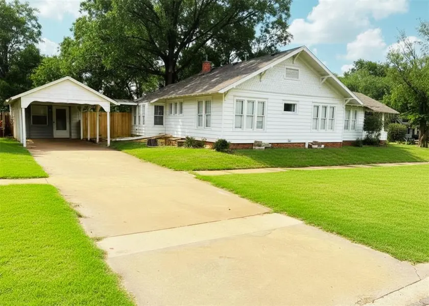 303 N Washington AVE, Elk City, OK 73644
