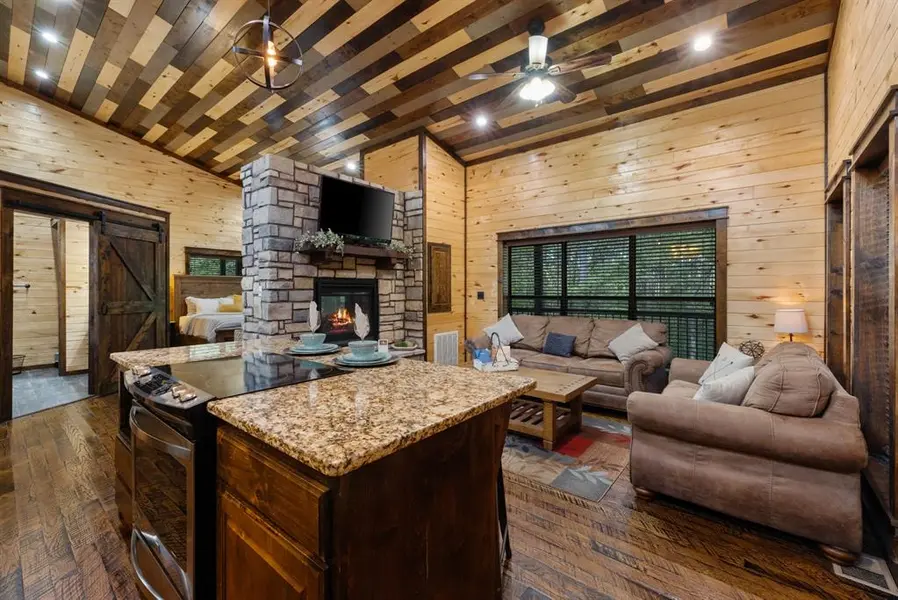 31 Wild Turkey TRL, Broken Bow, OK 74728