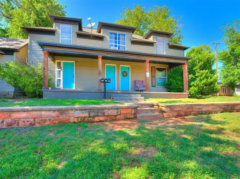 220 E Springer AVE, Guthrie, OK 73044