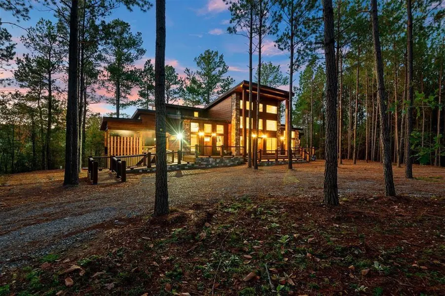 453 Bear Pine TRL, Broken Bow, OK 74728